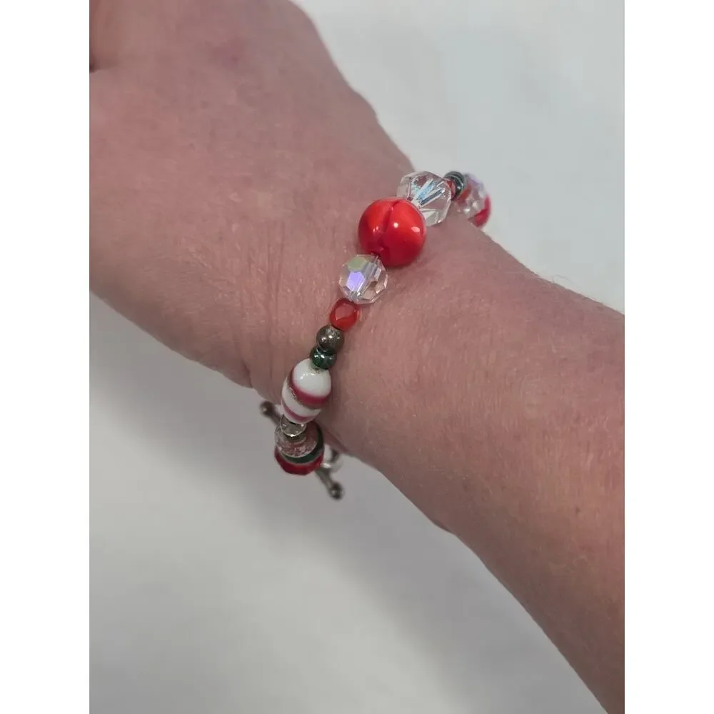 Christmas Colored Glass Beaded Chain Bracelet Red Green White Silver Tone